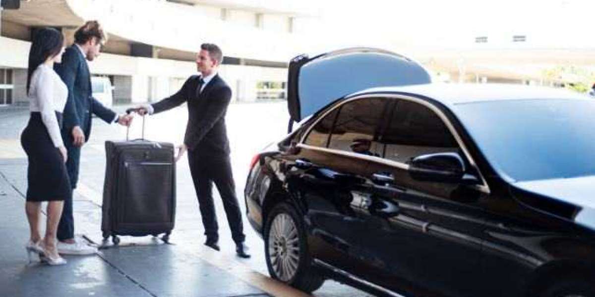 Top Reasons to Choose an Airport Limo Service for Your Next Trip